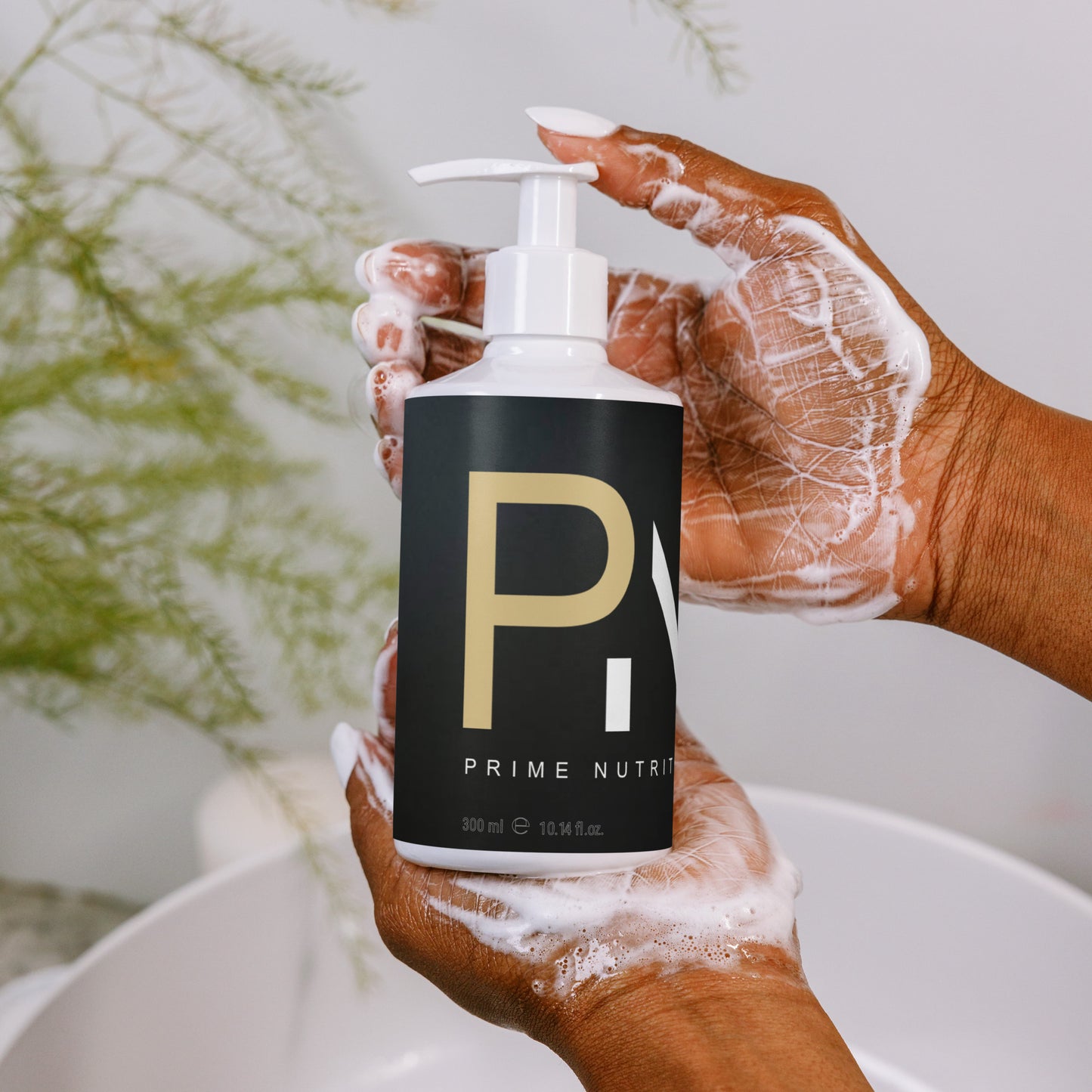 PN Refreshing hand & body wash - Zesty Scent